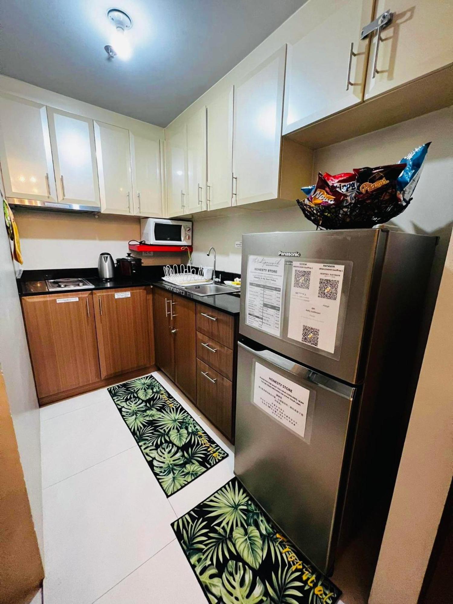 One Palm Tree Villas Condominium - Studio 10O With Balcony - Across Terminal 3 Airport Manila Exterior foto